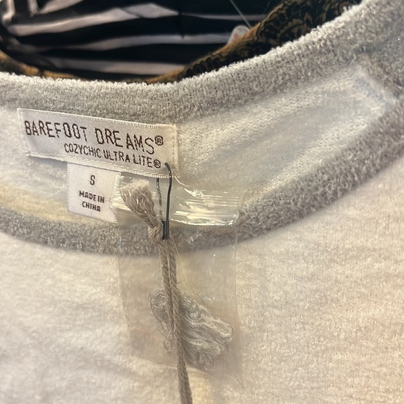 New Barefoot dreams cozy chic ultra lite tee - Picture 7 of 8